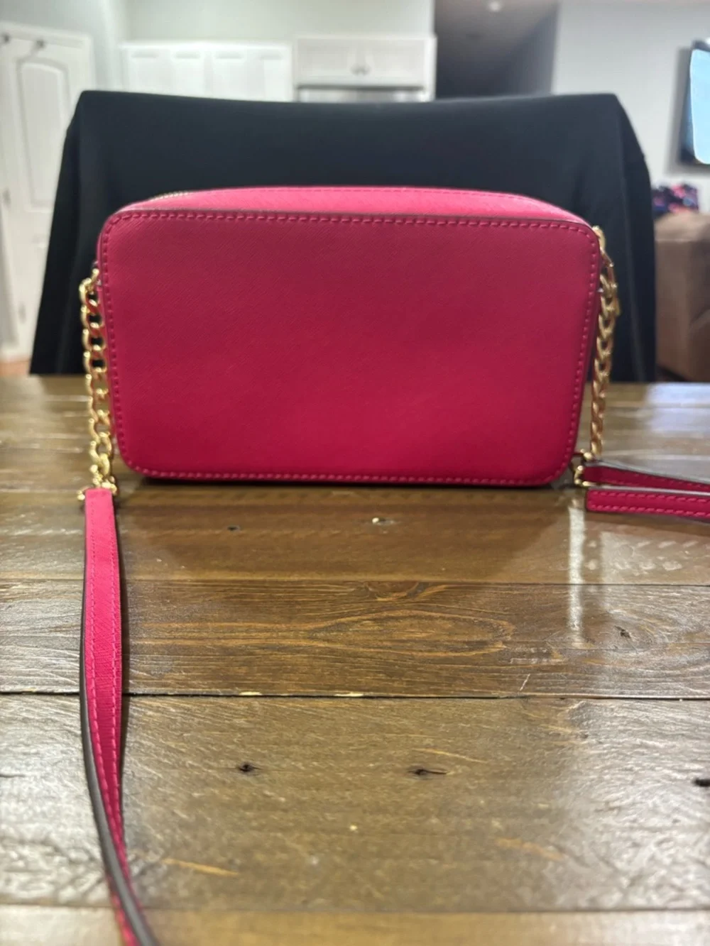 Michael Kors Jet Set Crossbody bag in Saffiano Leather